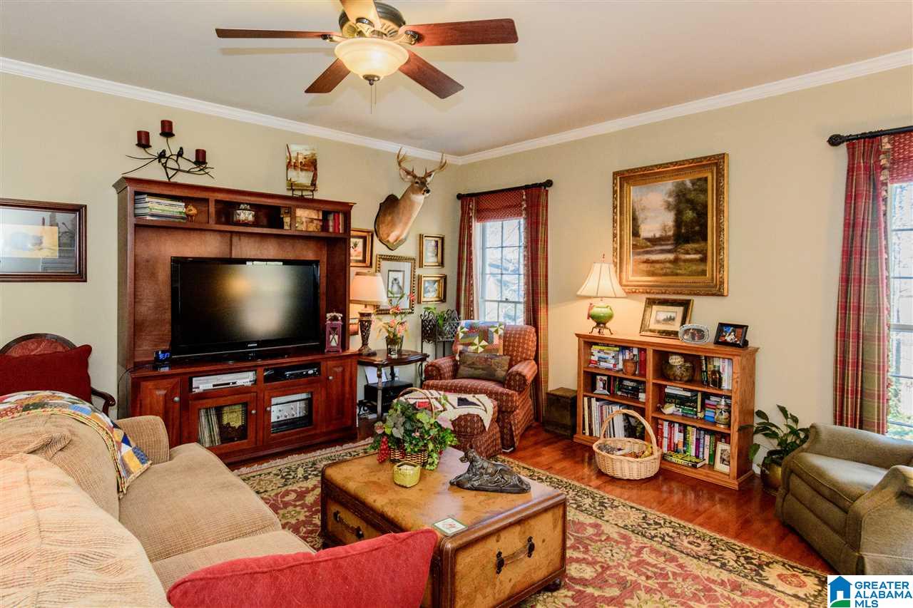 102 Colonial Circle Alabaster, AL 35007 - Photo 15 of 36
