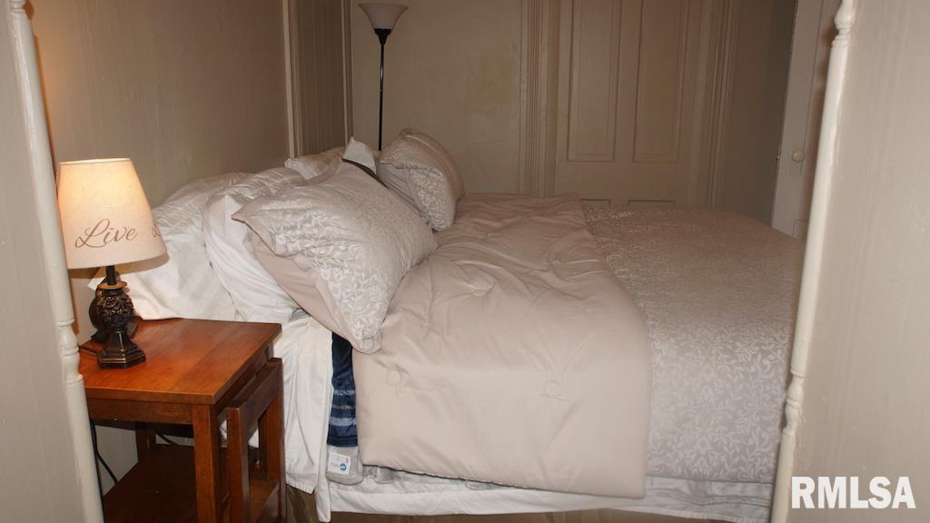 2002 West 4th Street, Unit A Davenport, IA 52802 - Photo 10 of 25