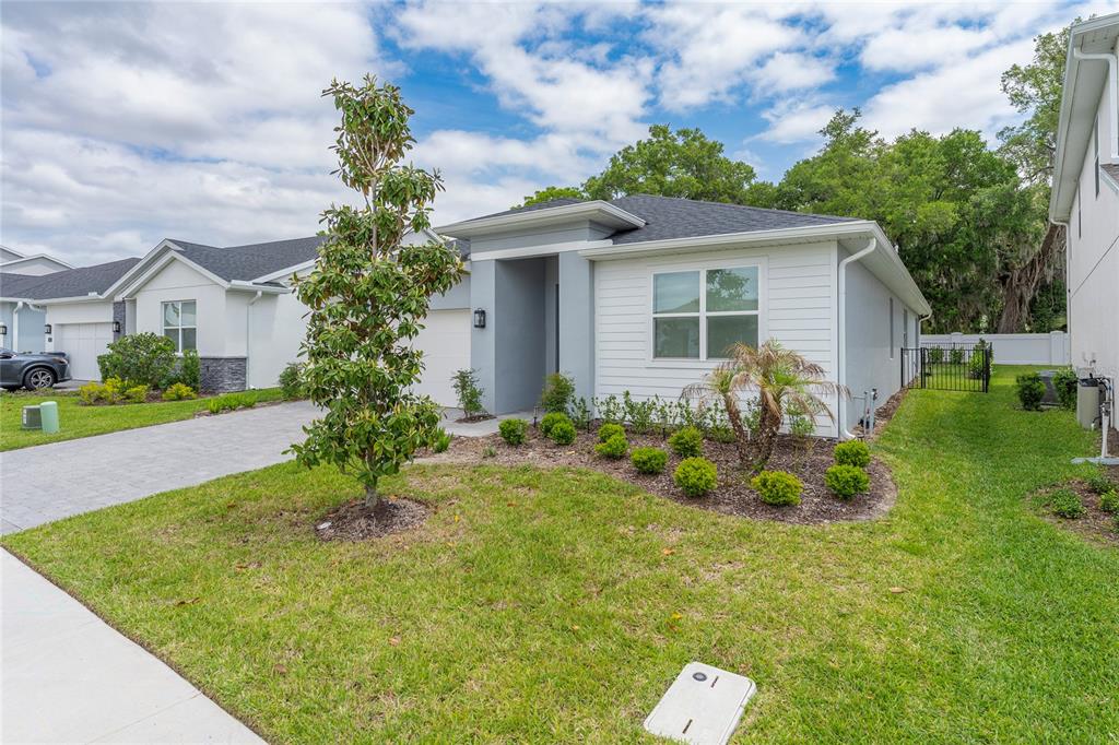 81 Overleaf Lane Orlando, FL 32839 - Photo 3 of 31