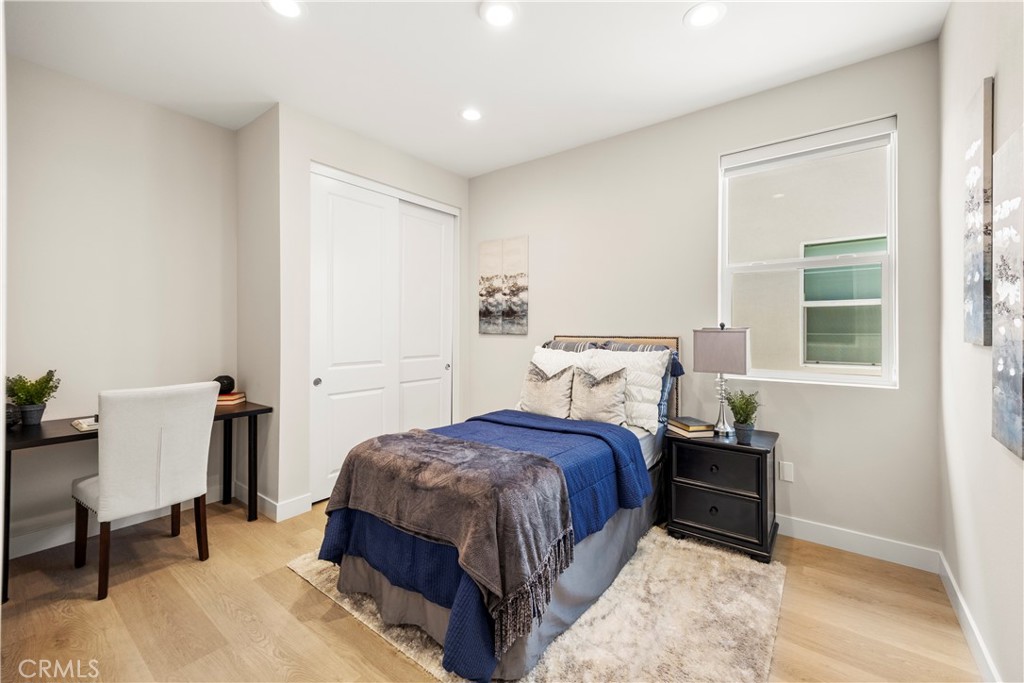 130 Pin Lane Lake Forest, CA 92630 - Photo 48 of 70 a bedroom with a bed and a window