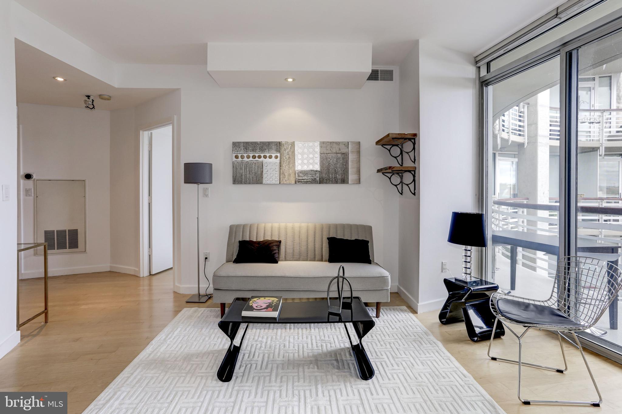 1300 13th Street Northwest, Unit 603 Washington, DC 20005 - Photo 4 of 18 Living Room