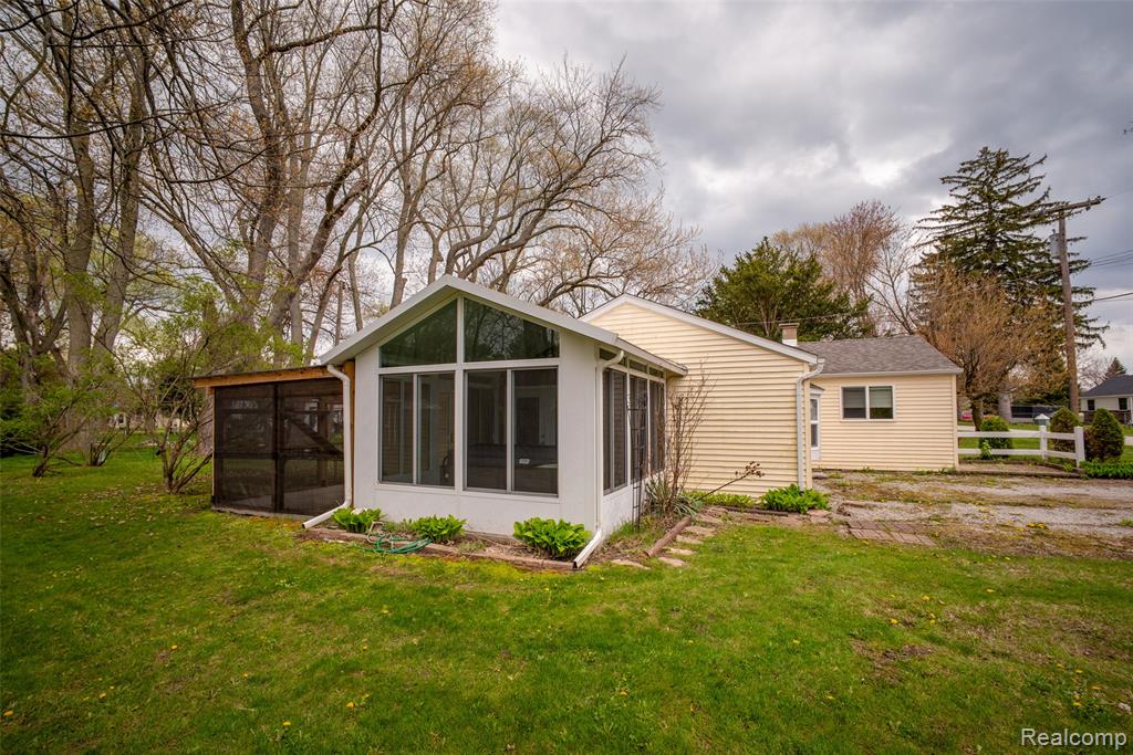 7203 Aspen Road Lexington, MI 48450 - Photo 23 of 27