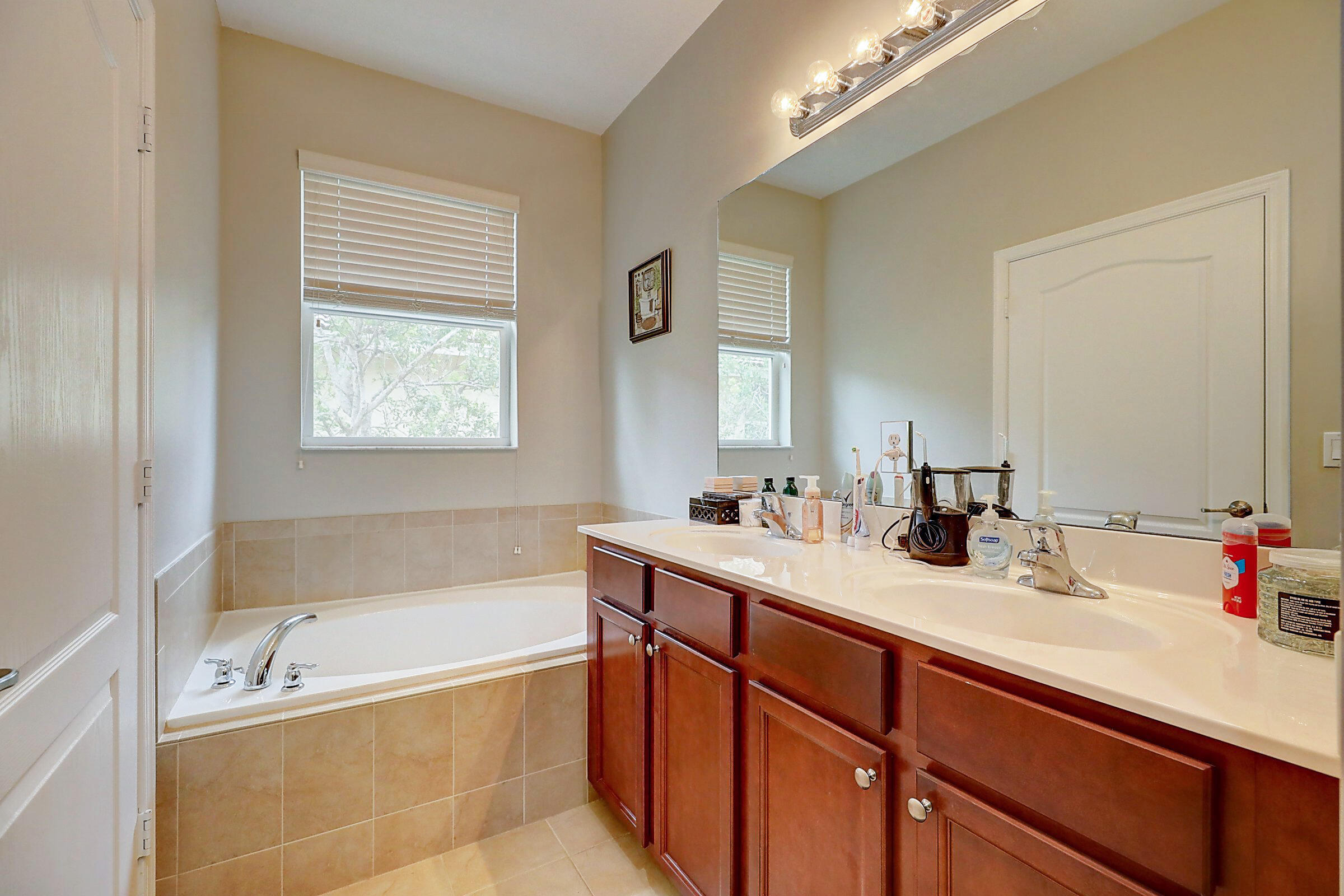 9436 Southwest Merlin Court Stuart, FL 34997 - Photo 18 of 33 20_3j0a8725_6_7_8_9