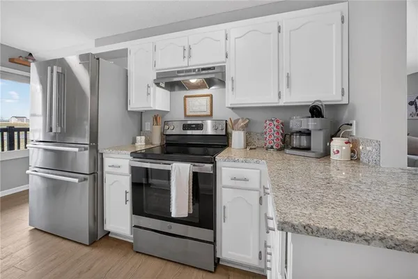 $259,000 | 6 Sunset Lane, Paola, KS 66071