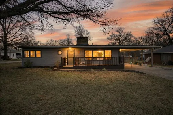 $259,000 | 6 Sunset Lane, Paola, KS 66071