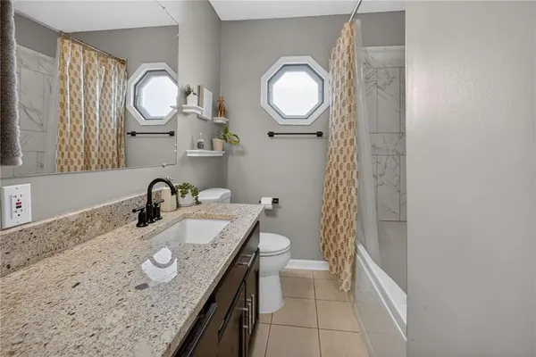 $259,000 | 6 Sunset Lane, Paola, KS 66071