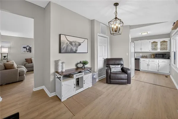 $259,000 | 6 Sunset Lane, Paola, KS 66071