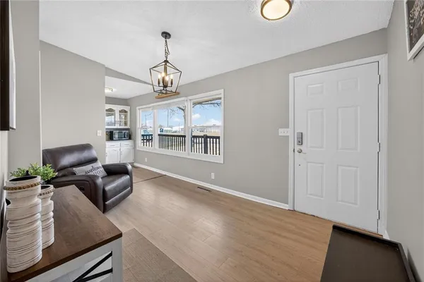 $259,000 | 6 Sunset Lane, Paola, KS 66071