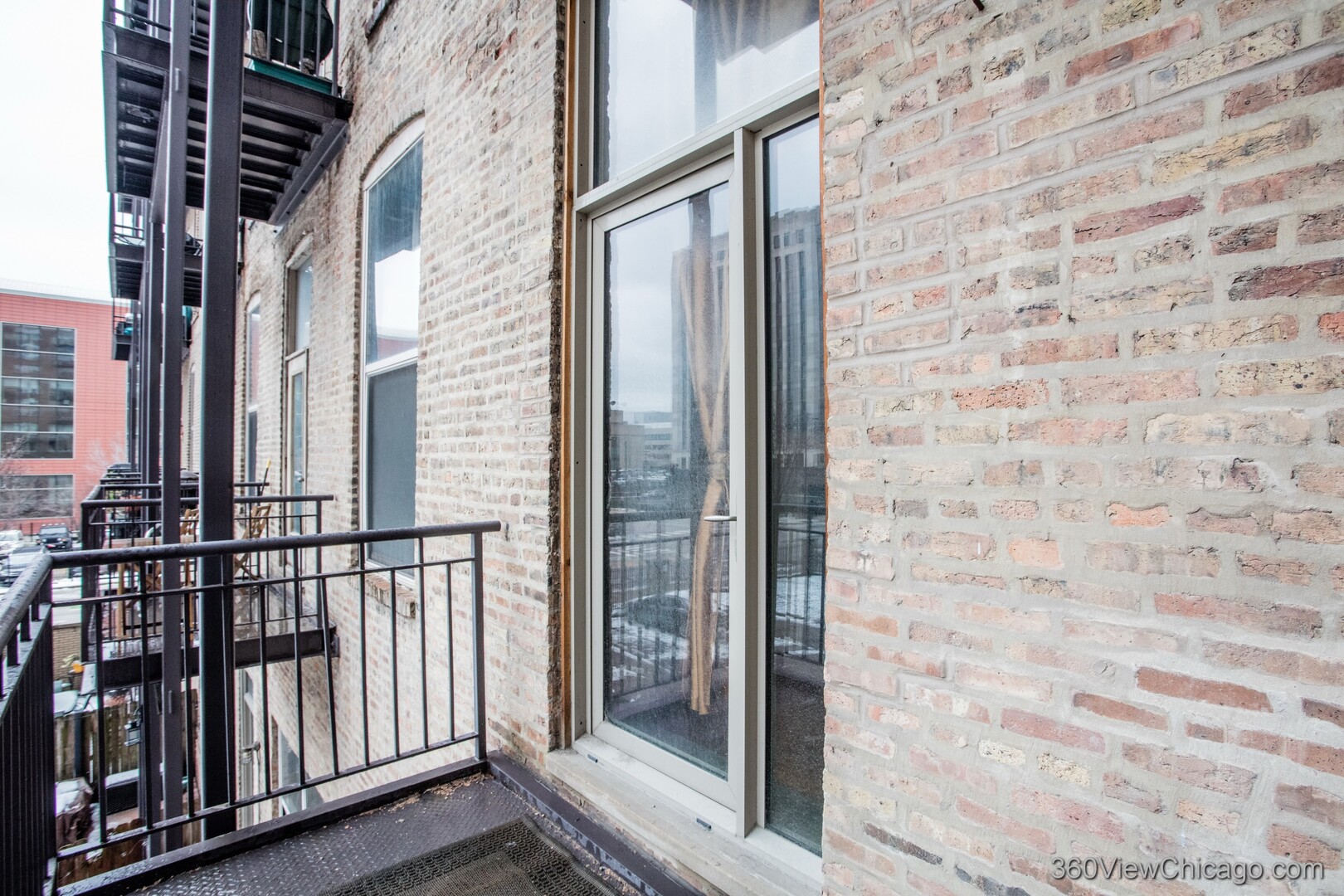 550 West Harrison Street, Unit 253 Chicago, IL 60607 - Photo 18 of 19