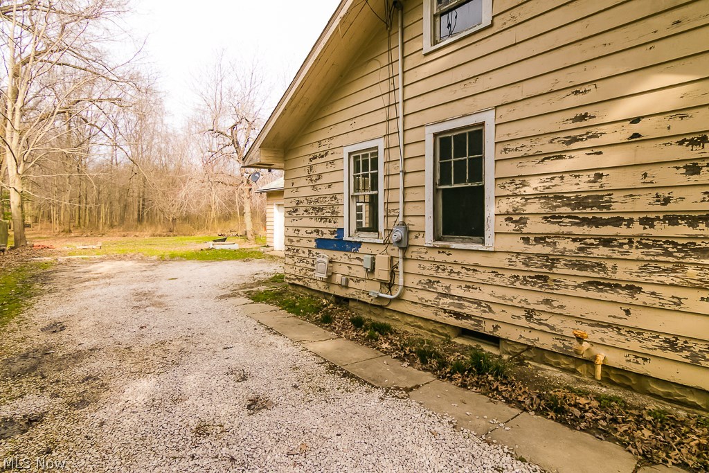 1490 North County Line Road Geneva, OH 44041 - Photo 11 of 34