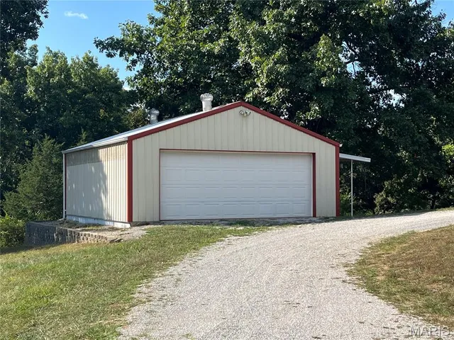 $369,900 | 838 Deer Run Road, Elsberry, MO 63343