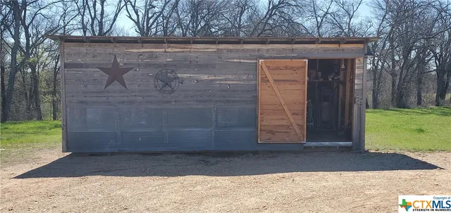 a view of entrance gate of house