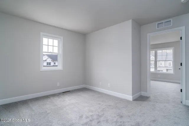 $499,400 | 32 Priddle Lane, Colonie, NY 12110