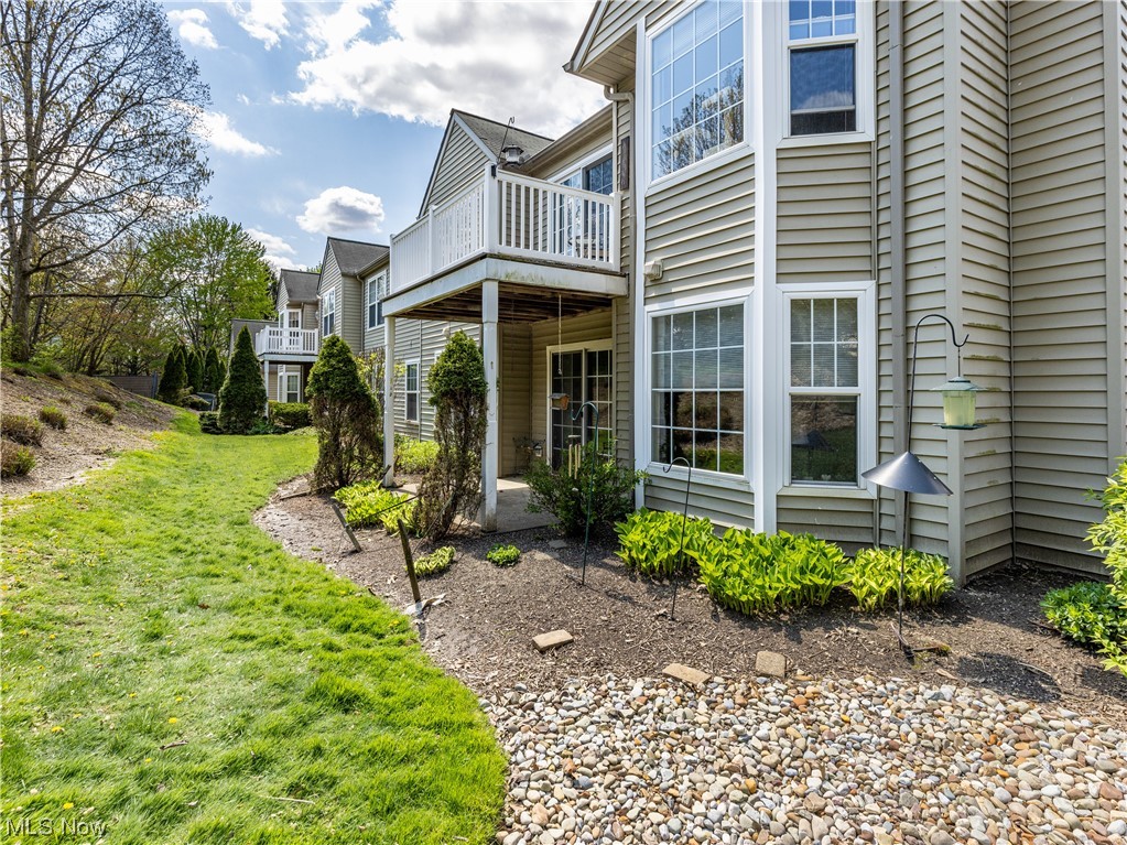 995 Canyon View Road, Unit F Northfield, OH 44067 - Photo 4 of 11 Gallery Image 4