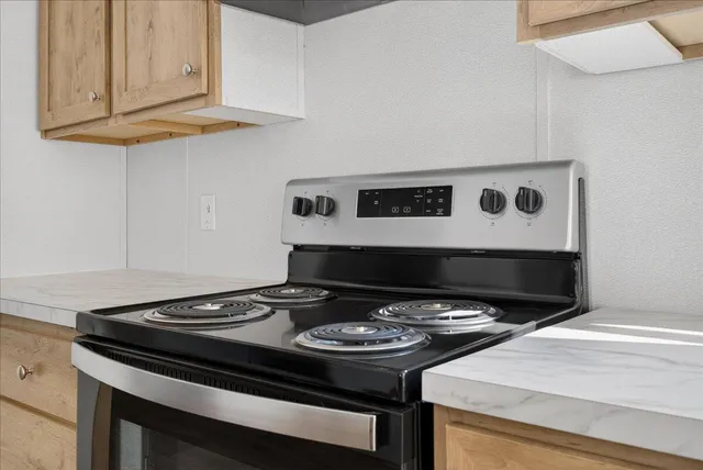 $259,900 | 115 Battlefield Drive, Eutawville, SC 29048