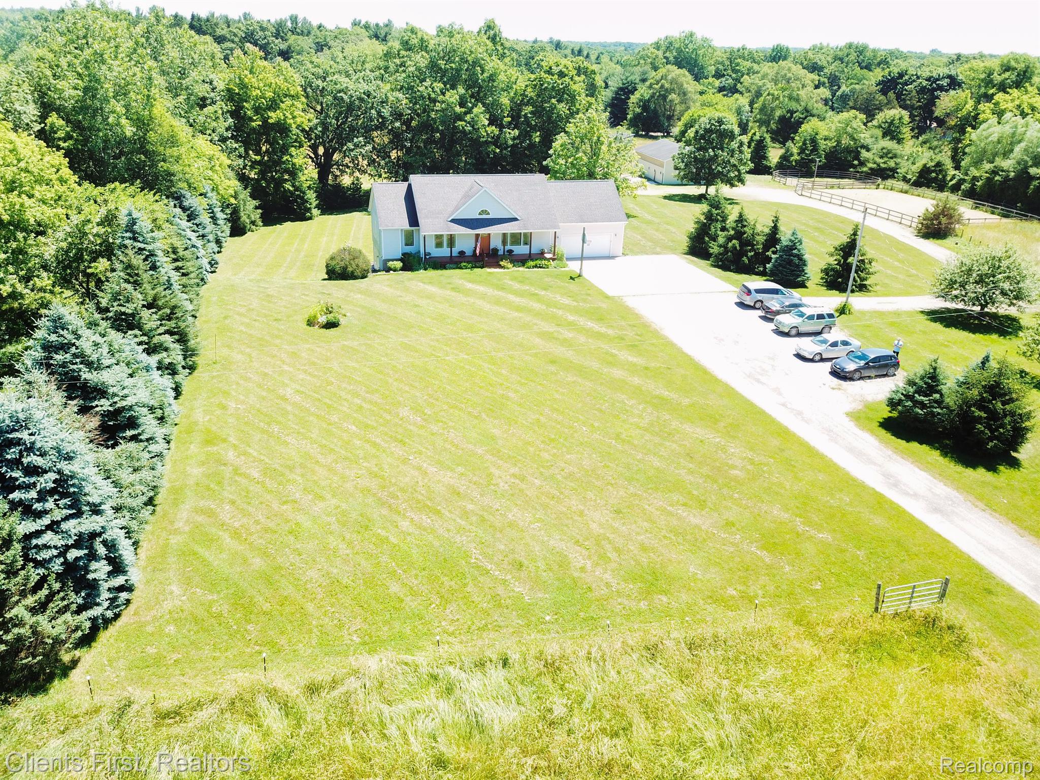 8130 Wiggins Road Howell, MI 48855 - Photo 4 of 87 Electric fence on property