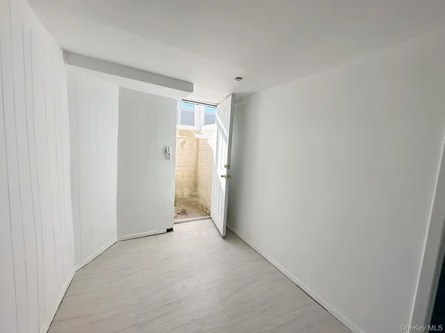 $899,800 | 200 St Regis Drive, Massapequa Park, NY 11762