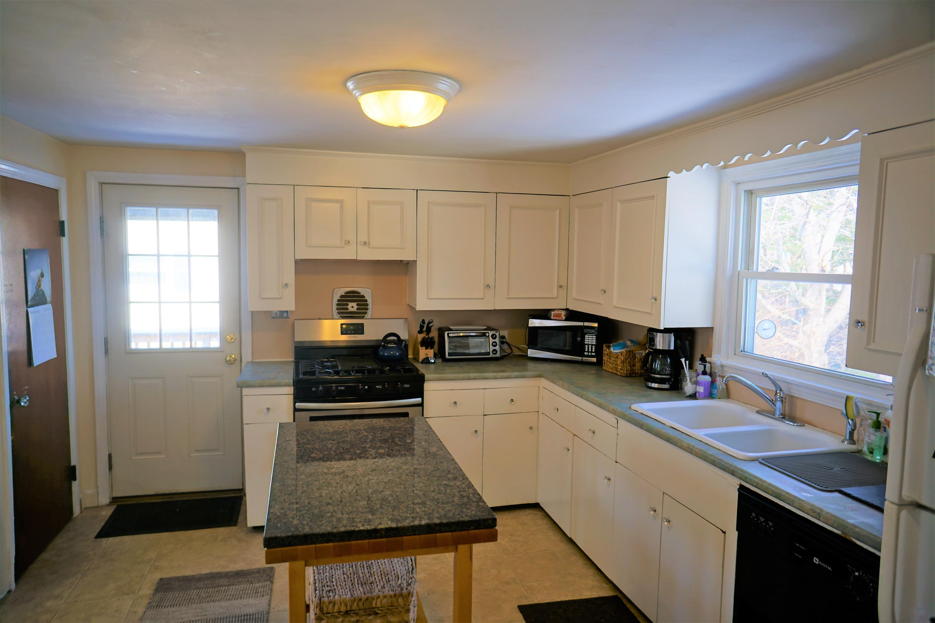80 Winding Way Portland, ME 04102 - Photo 16 of 29 DSC00372