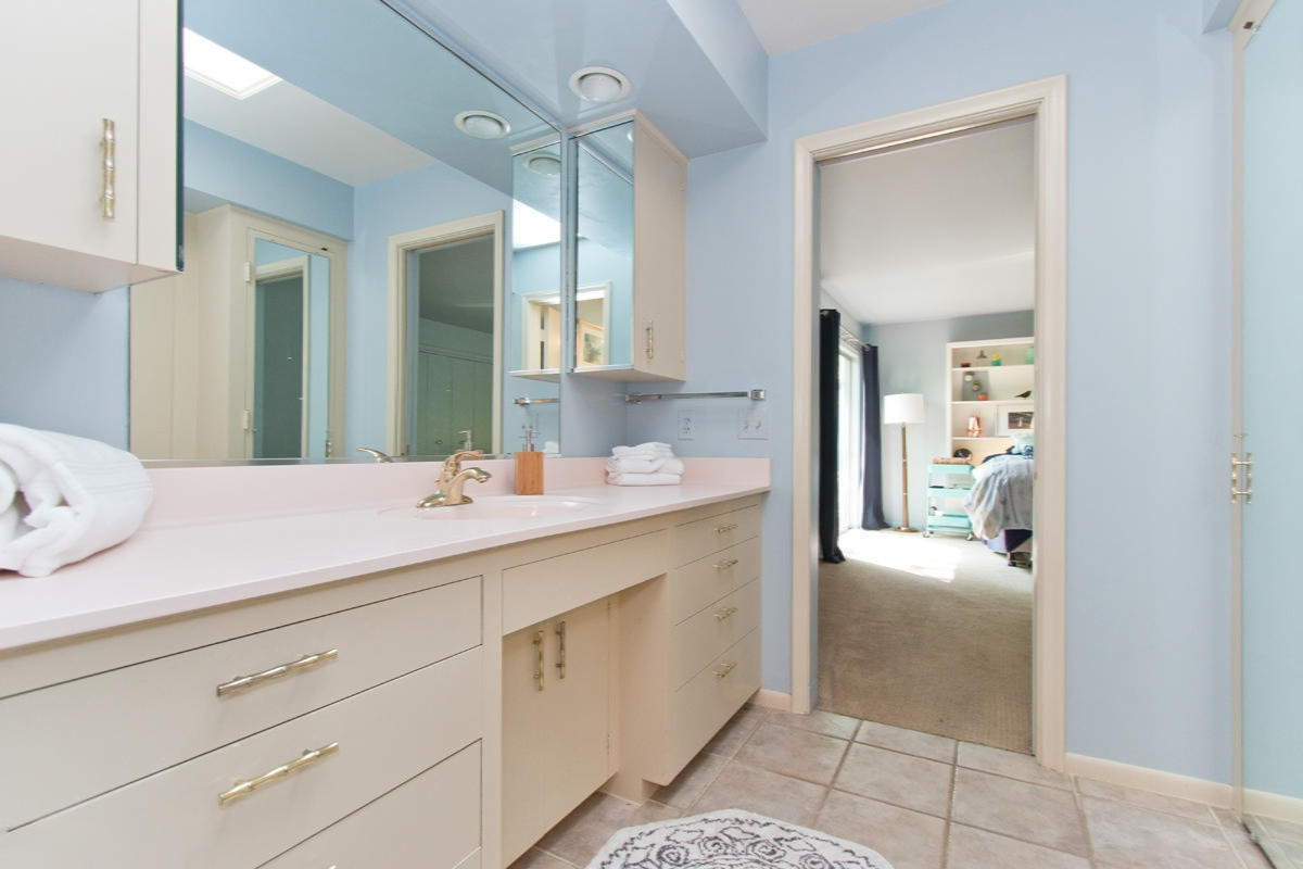 3434 Cascade Road Southeast Grand Rapids, MI 49546 - Photo 43 of 75 Owner's Bath