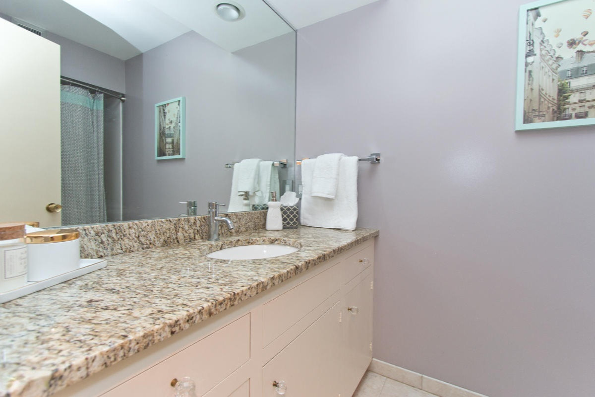 3434 Cascade Road Southeast Grand Rapids, MI 49546 - Photo 49 of 75 Second Full Bath