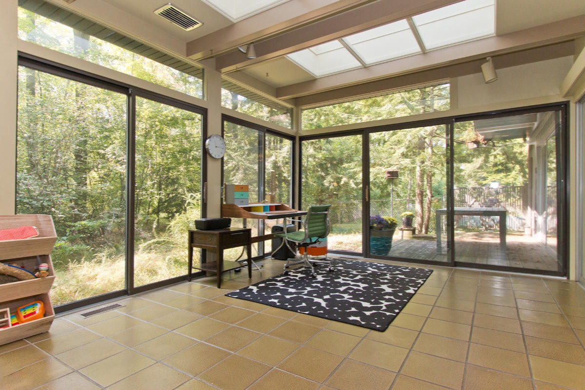 3434 Cascade Road Southeast Grand Rapids, MI 49546 - Photo 53 of 75 Sun Room