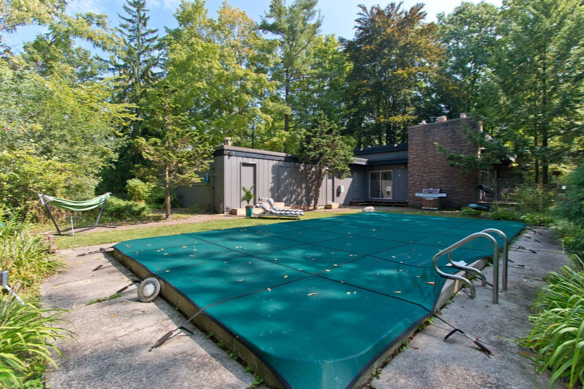 3434 Cascade Road Southeast Grand Rapids, MI 49546 - Photo 72 of 75 Pool