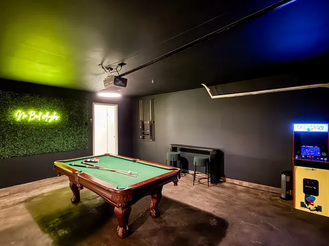 $5,400 | 29 Pinewood Forest Court, The Woodlands, TX 77381