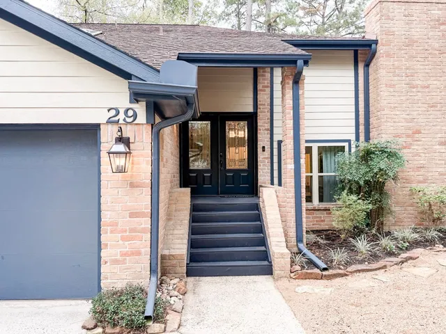 $5,400 | 29 Pinewood Forest Court, The Woodlands, TX 77381
