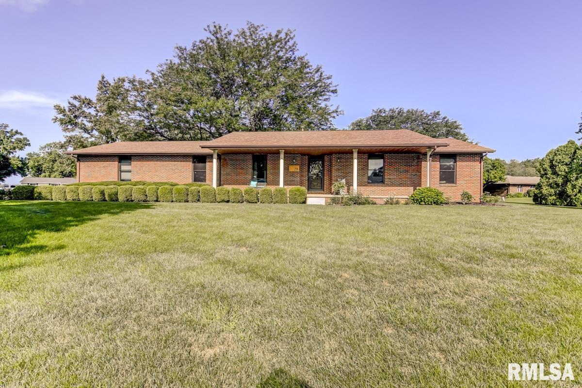 29 Wind Cave Drive Springfield, IL 62712 - Photo 1 of 40