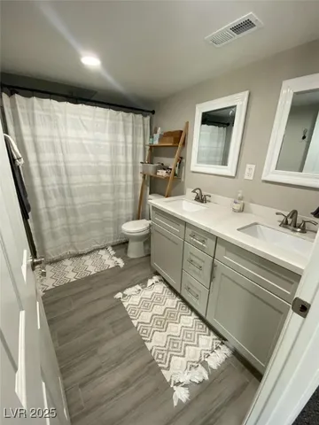 $3,700 | 3011 Burton Avenue, Las Vegas, NV 89102