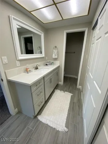 $3,700 | 3011 Burton Avenue, Las Vegas, NV 89102