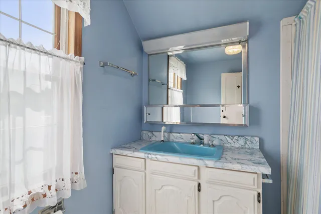 $369,900 | 521 Adrian Street, Manchester, MI 48158