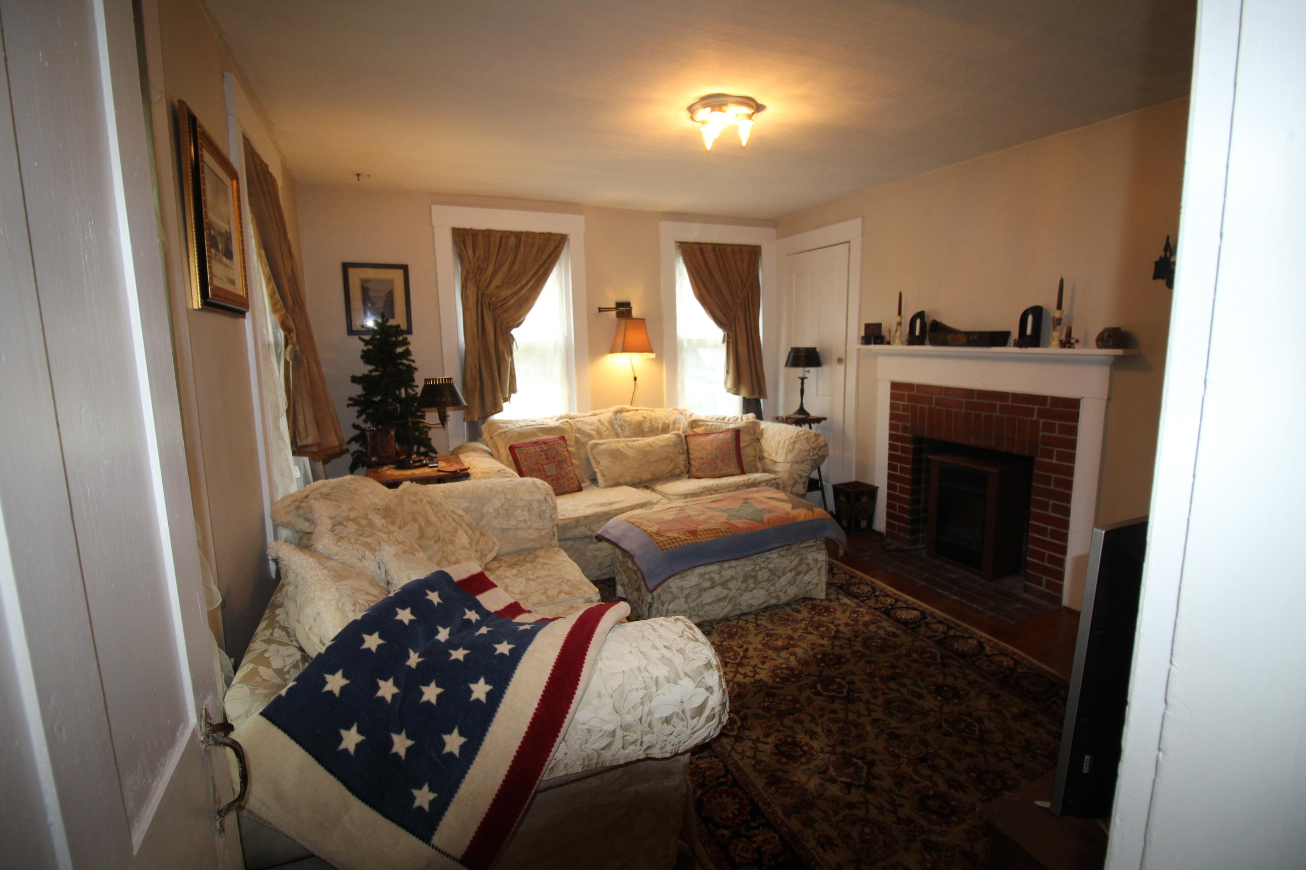 90 Sam Ingalls Road Bridgton, ME 04009 - Photo 23 of 25 Living room