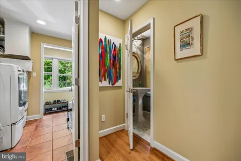 $1,490,000 | 6 Old Stage Court, Rockville, MD 20852