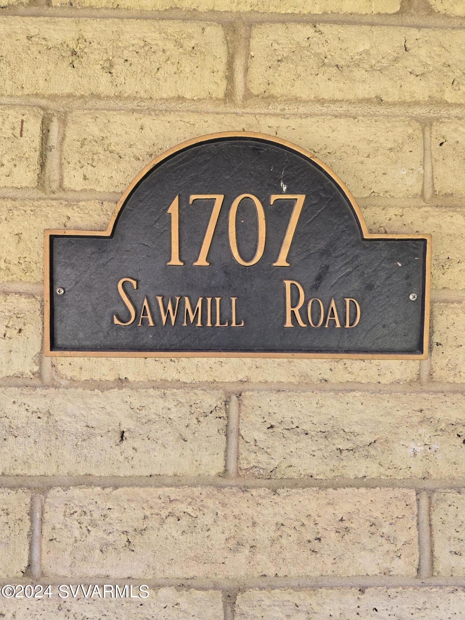 1707 Sawmill Road Cottonwood, AZ 86326 - Photo 14 of 93 a close up of a street sign