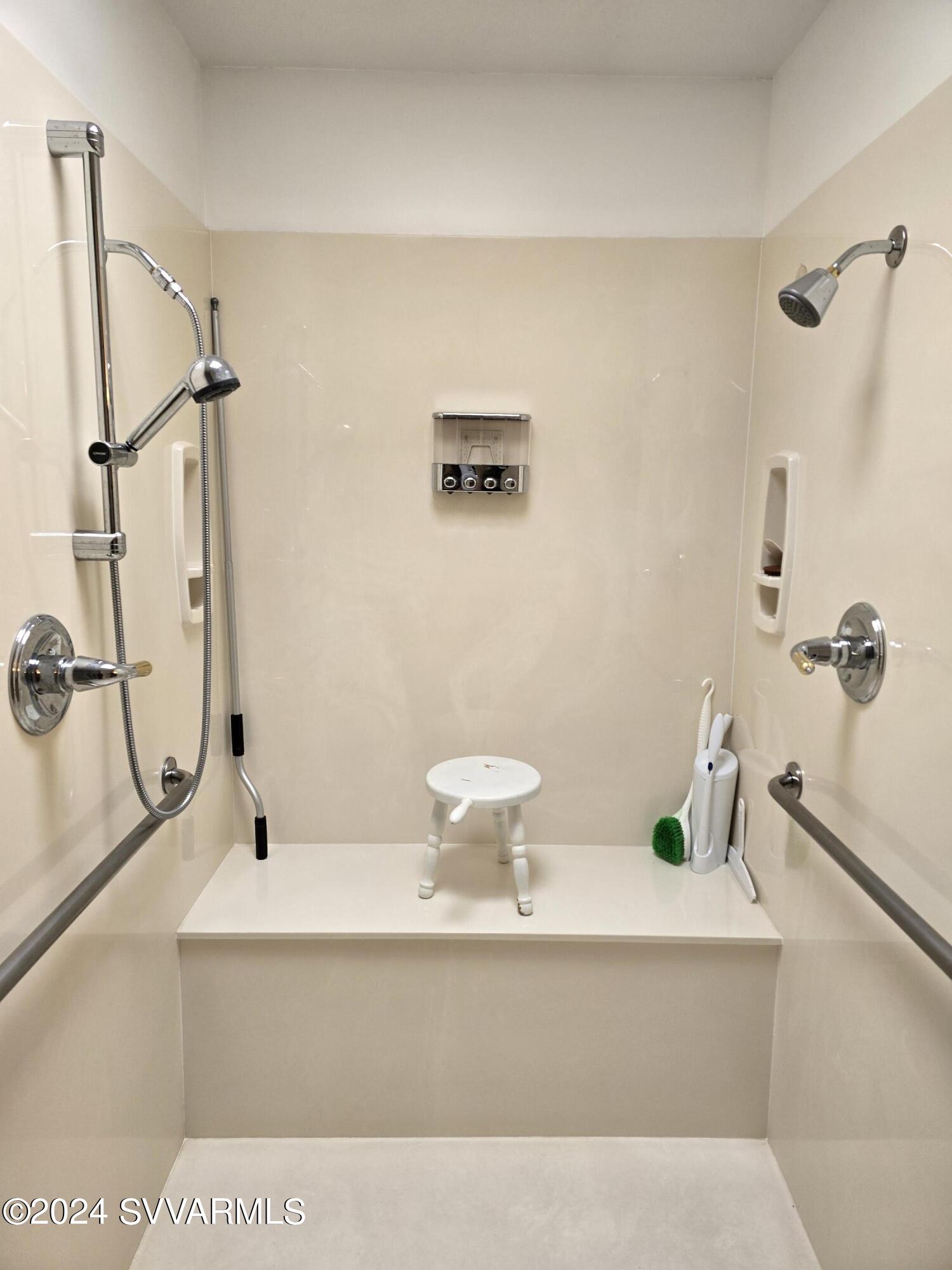 1707 Sawmill Road Cottonwood, AZ 86326 - Photo 29 of 93 a bathroom with a tub and shower