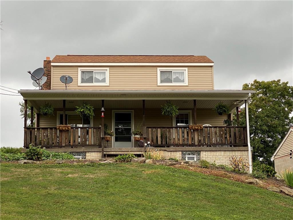 Welcome home... 322 Thompson Run Rd in Riverside School District!