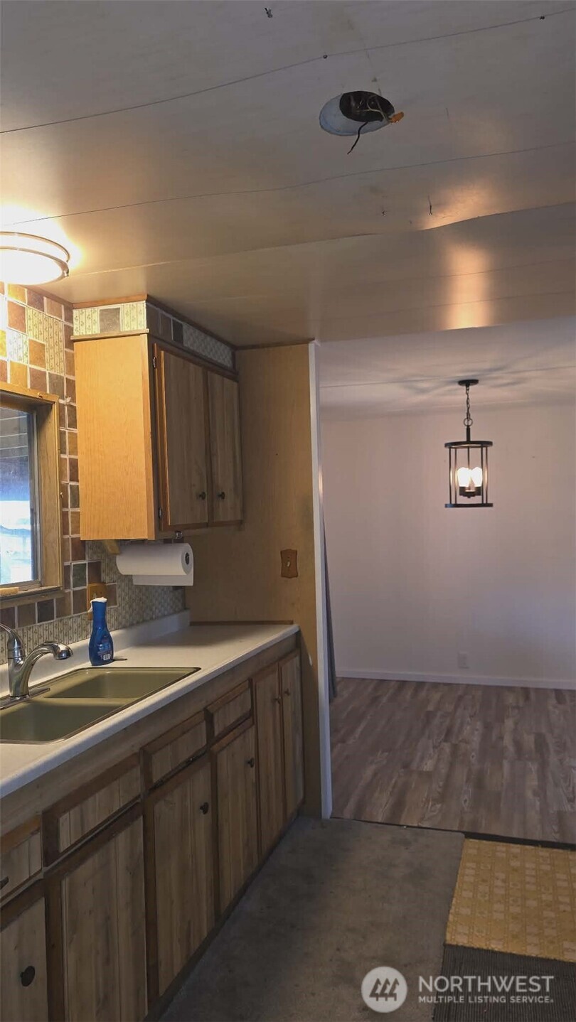 202 Ho Hum Lane Aberdeen, WA 98520 - Photo 18 of 40