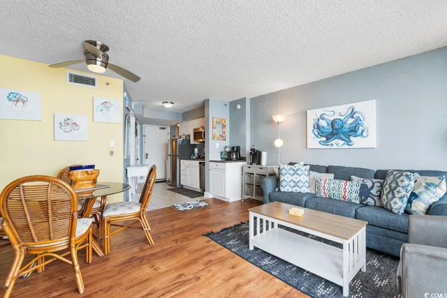$1,100 | 1501 South Ocean Boulevard, Unit 305, North Myrtle Beach, SC 29582