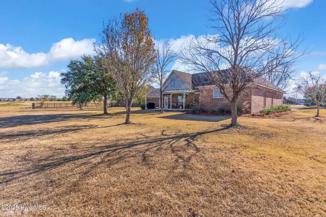 $475,000 | 100 Scotlands Court, Hampstead, NC 28443