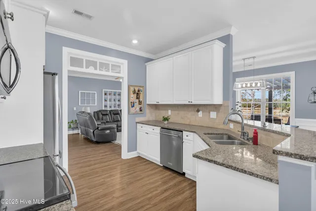 $475,000 | 100 Scotlands Court, Hampstead, NC 28443