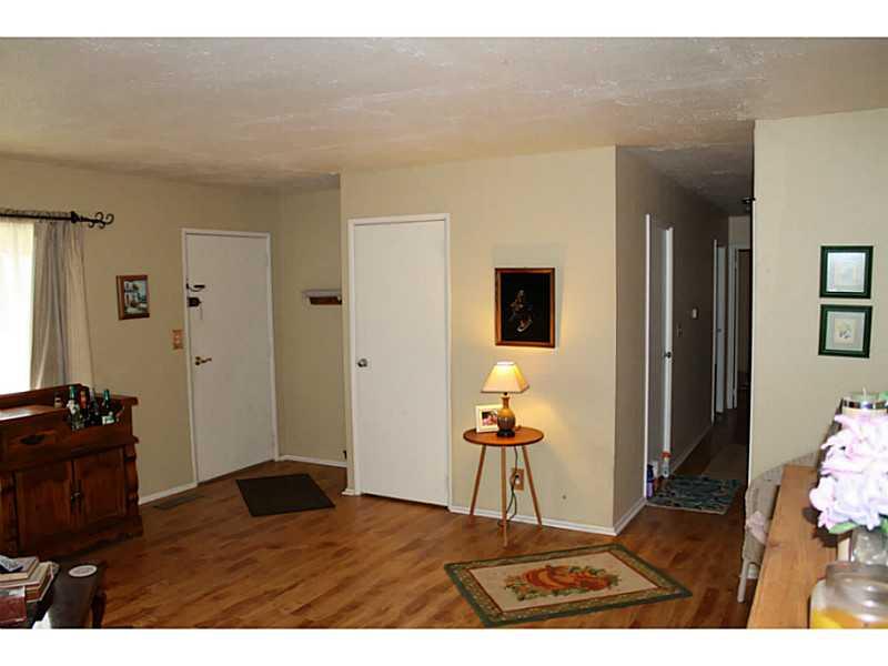 3520 Lowry Road Indianapolis, IN 46222 - Photo 3 of 19 Gallery Image 3