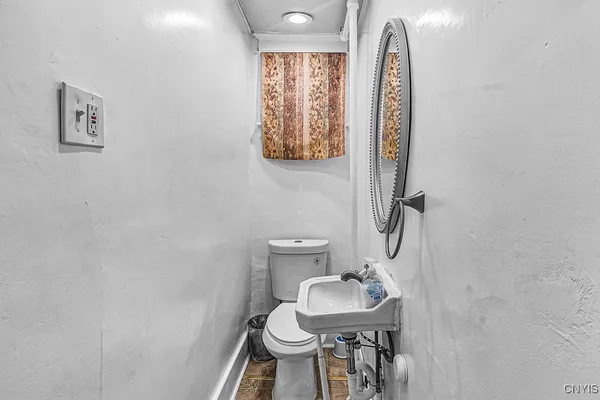 $169,000 | 1933 Butterfield Avenue, Utica, NY 13501