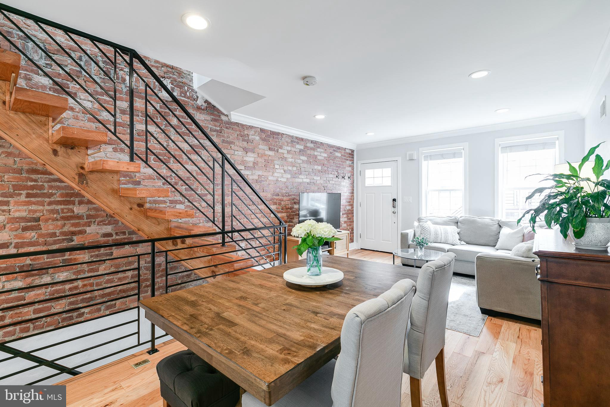 1531 Manton Street Philadelphia, PA 19146 - Photo 4 of 27