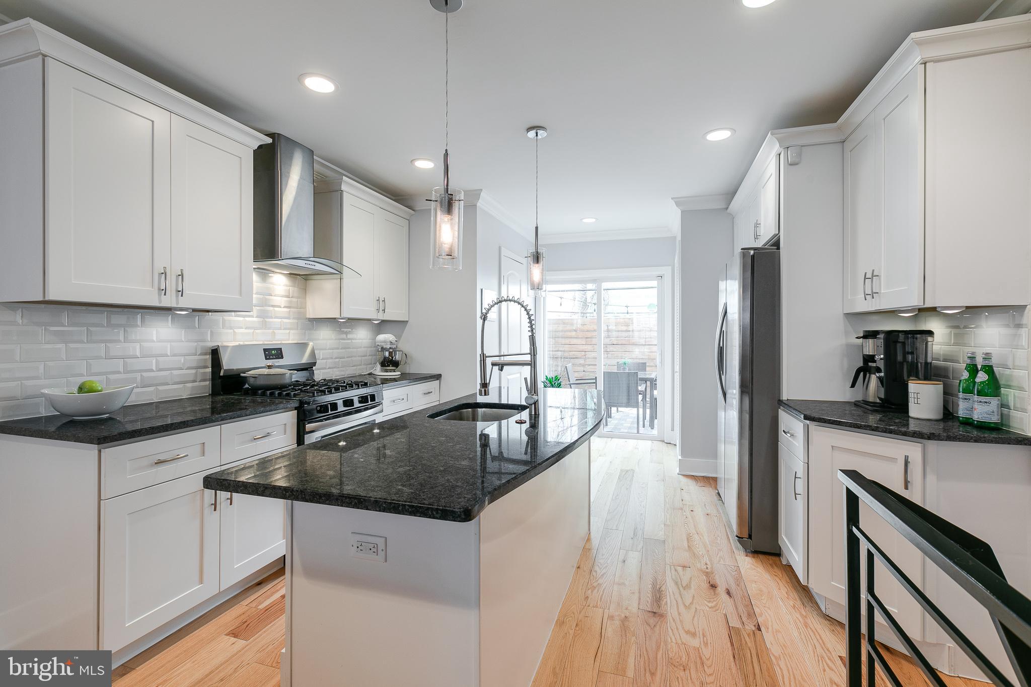 1531 Manton Street Philadelphia, PA 19146 - Photo 7 of 27
