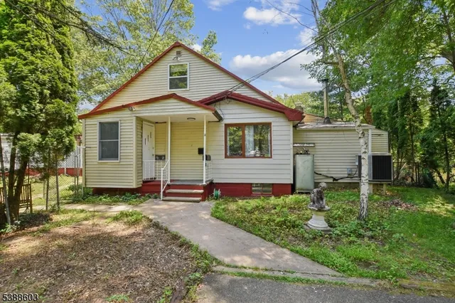 $3,300 | 7 Cole Avenue, Montville, NJ 07045