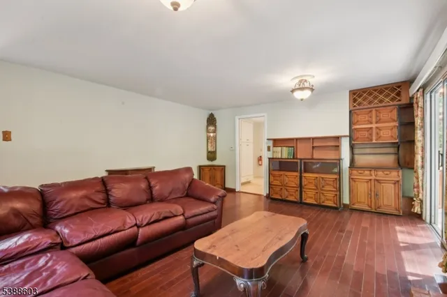 $3,300 | 7 Cole Avenue, Montville, NJ 07045