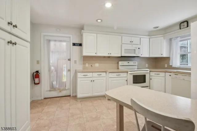 $3,300 | 7 Cole Avenue, Montville, NJ 07045