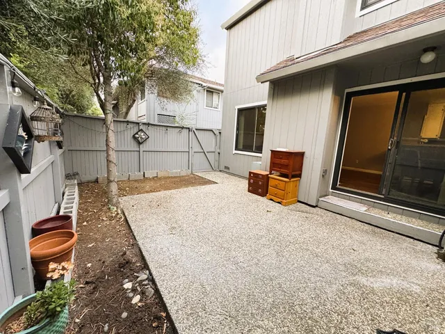 a view of a tennis court