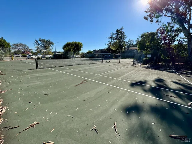 $575,000 | 58 Scottsdale Way, Novato, CA 94947